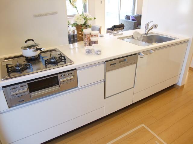 Kitchen. Since it also has been enhanced around the water, Please check all means at your own eyes ☆