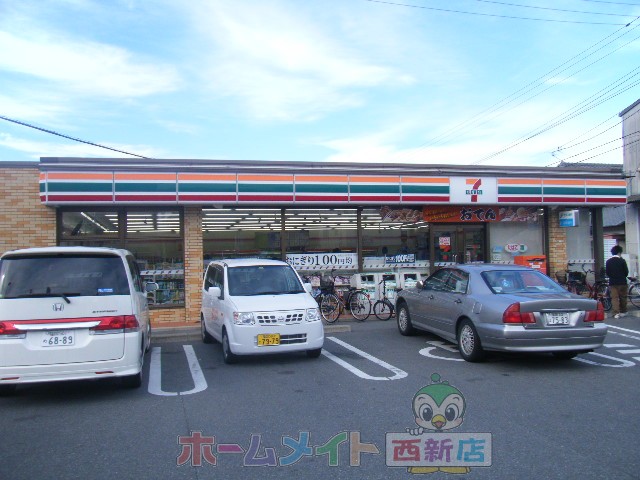 Convenience store. Seven-Eleven Fukuoka Iikura 3-chome up (convenience store) 803m