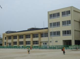 Primary school. 562m to Fukuoka Municipal Takatori elementary school (elementary school)