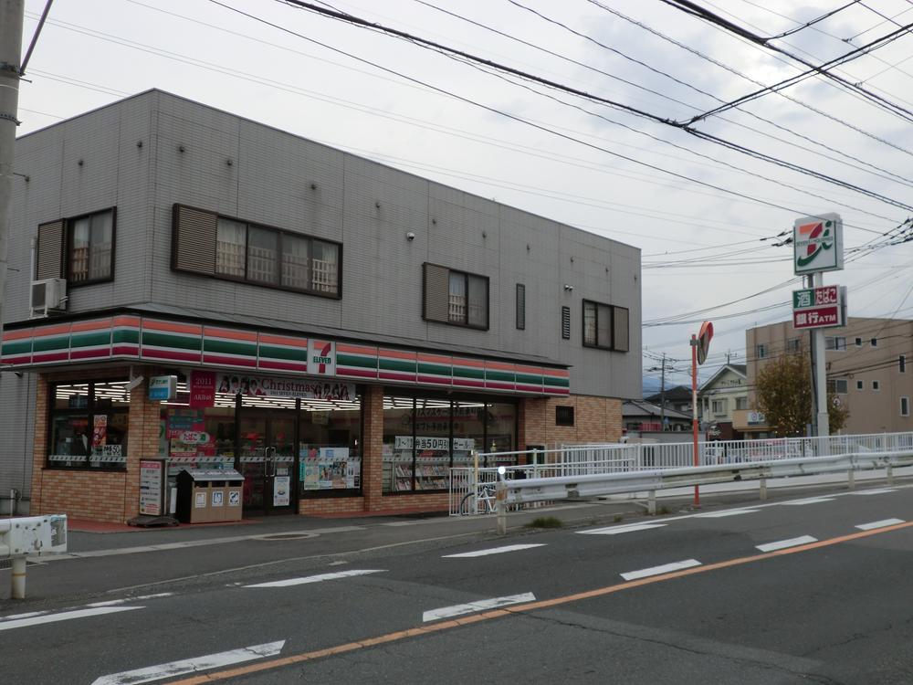 Convenience store. 330m to Seven-Eleven Fukuoka Meilin 7-chome