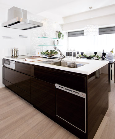 Kitchen.  [kitchen] High functionality and excellent interior of, Proposed water around fused become only those who live. Face-to-face kitchen the conversation is lively, Abundant storage from the performance of advanced, Beautifully coordinated to the ease of care.