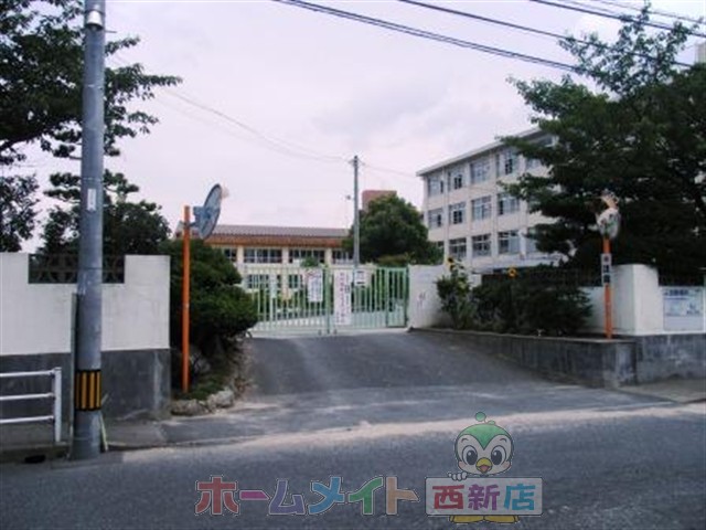 Primary school. 96m to Fukuoka Tachihara Nishi Elementary School (elementary school)