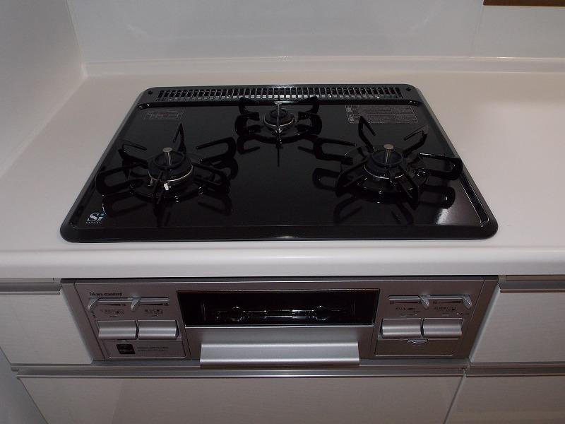 Kitchen. Gas is a specification! (^^)!  Since the gas stove also has become a clean and easy to build compared with the previous, Cleaning than you think also is easy ^
