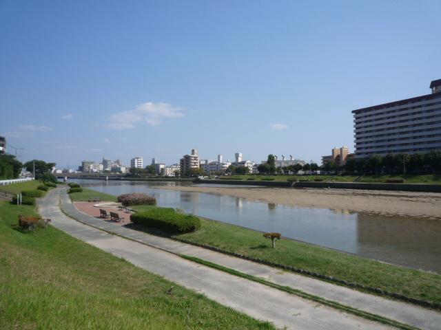 park. Muromi the day of 240m rest until the riverside park the whole family in the leisurely ・  ・  ・ Muromi a 3-minute walk from the riverside park