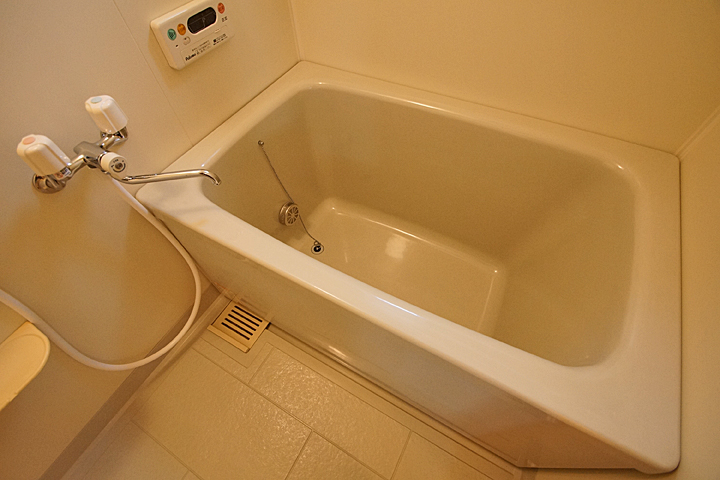 Bath. Bathroom (with reheating function)