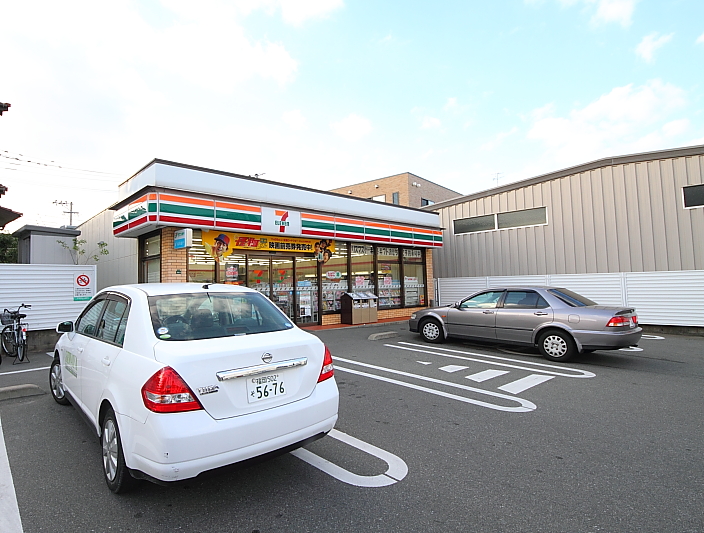 Convenience store. Seven-Eleven Nanjhuang 2-chome up (convenience store) 150m