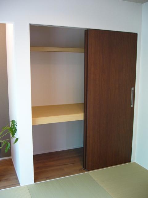 Receipt. Japanese-style storage space