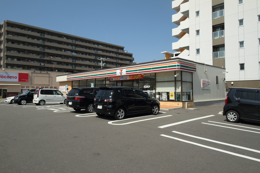 Convenience store. Seven-Eleven Fukuoka Arae 3-chome up (convenience store) 197m