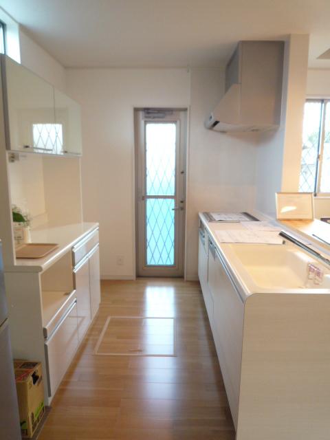 Same specifications photo (kitchen). ◆ Example of construction ◆