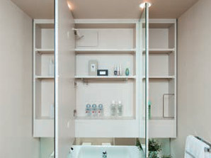 Bathing-wash room.  [Mirror cabinet] The back surface of the mirror is plenty of storage space with three planes. Depth ensure the 170mm of the spread (same specifications)