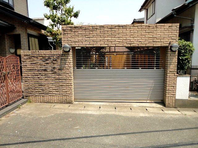 Parking lot. With electric shutter