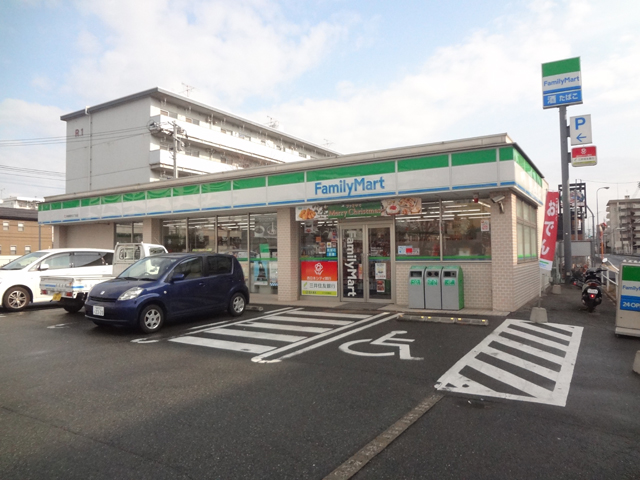 Convenience store. FamilyMart Sawara Akiyo 3-chome up (convenience store) 478m