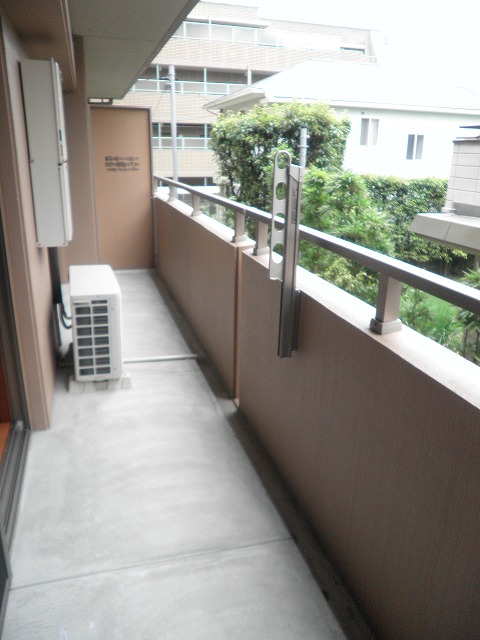 Balcony. Also spacious balcony ☆ 