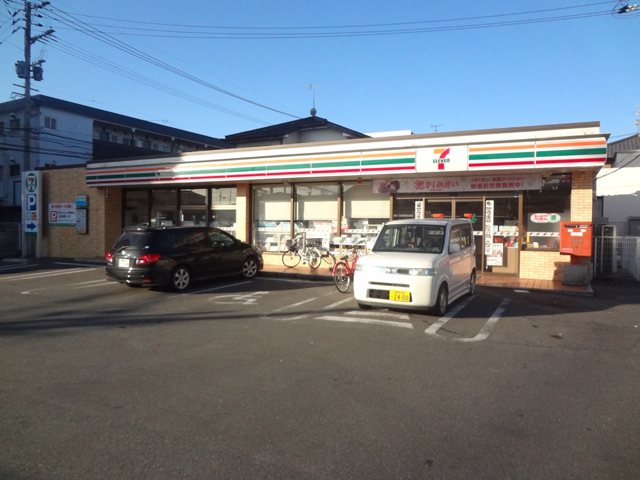 Convenience store. Seven-Eleven Fukuoka original 5-chome up (convenience store) 481m