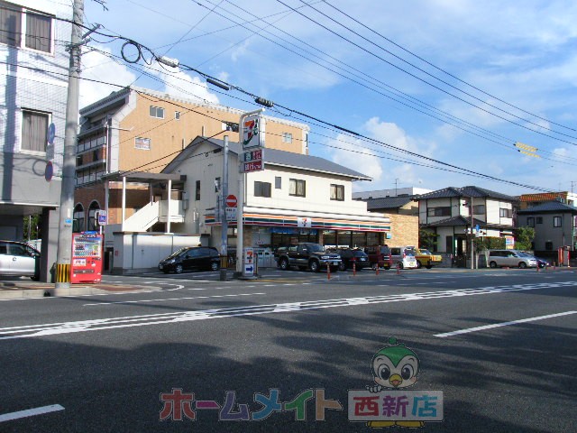 Convenience store. Seven-Eleven Fukuoka Fujisaki 1-chome to (convenience store) 532m
