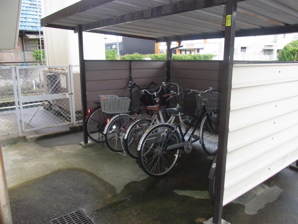 Other common areas. Also with bicycle parking ☆ 