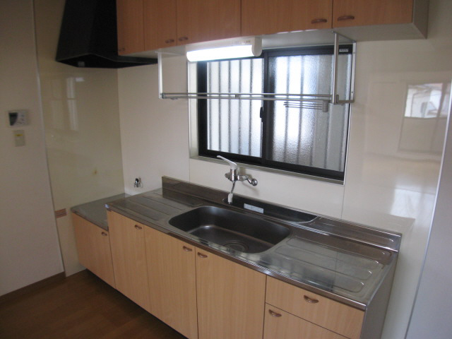 Kitchen. Kitchen space is also widely, Also with window. 