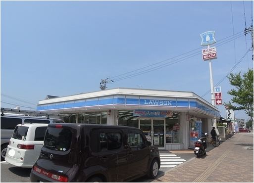 Convenience store. 400m until Lawson (convenience store)