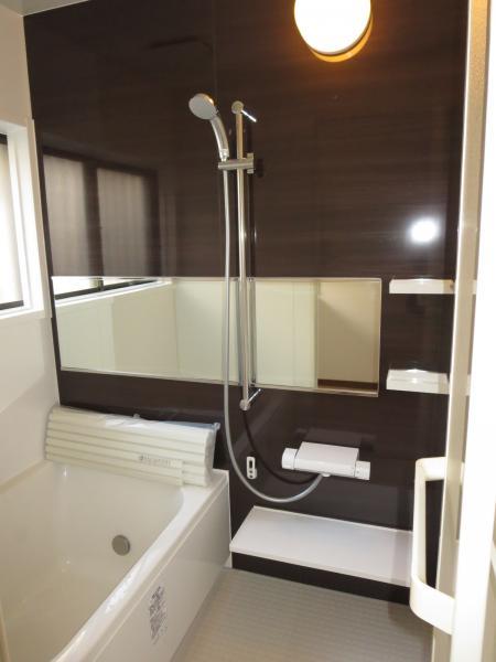 Bathroom. A new article Rikushiru made unit bus, Iga is Is leisurely bath time! 