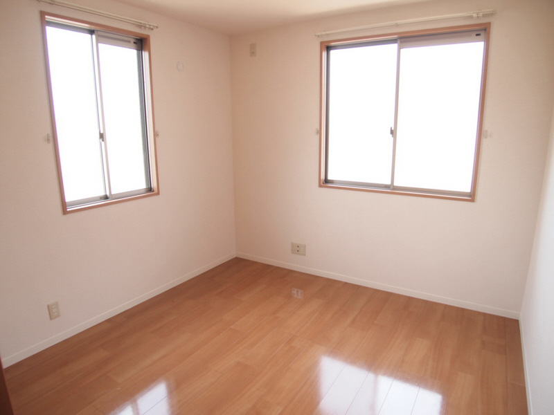 Other room space. Also good window also many well-ventilated