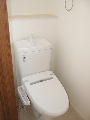 Toilet. Bidet and toilet seats, Deodorization function is standard equipment