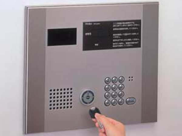 Security.  [Keyless Entry] When you release the resident in the entrance, It adopted a keyless entry function that do not need a labor inserting the key into the keyhole. (Same specifications)