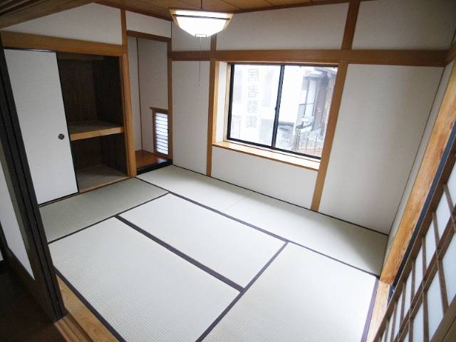 Other room space. Atmosphere Japanese-style room is calm! 