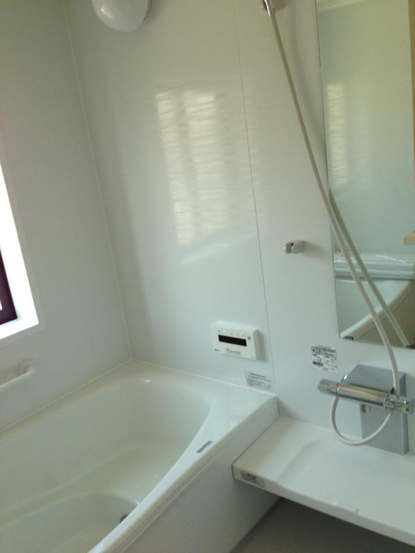 Same specifications photo (bathroom)