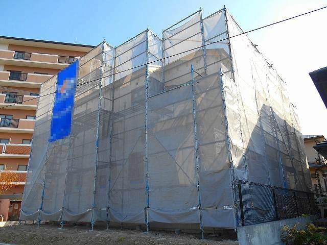 Local appearance photo. Local (12 May 2013) Shooting