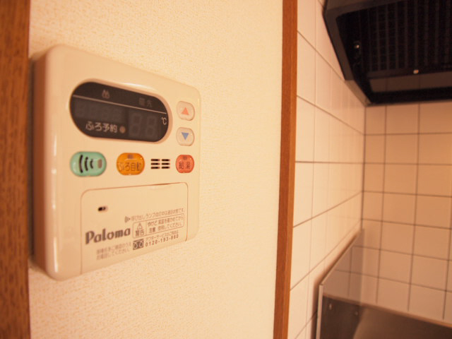 Other Equipment. Easy to hot water supply switch of temperature adjustment.
