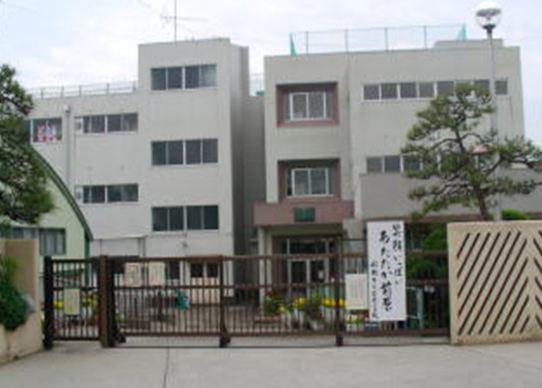 Primary school. Itoshima 720m up to municipal Maehara Elementary School