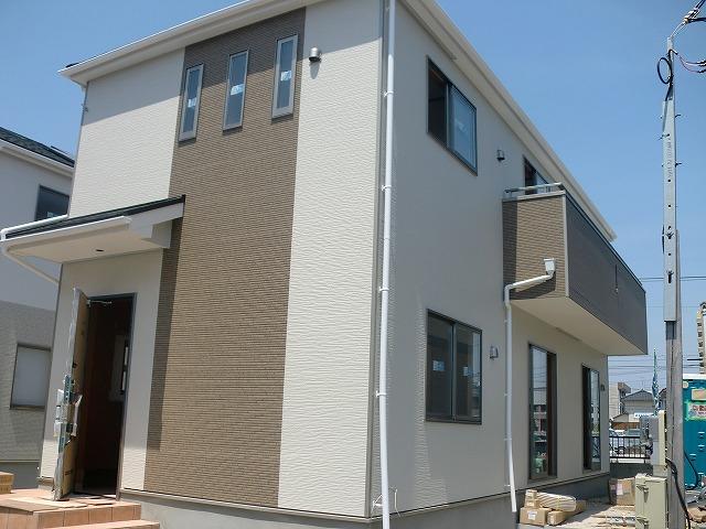 Same specifications photos (appearance). Car space 2 cars! (Same specifications photo)