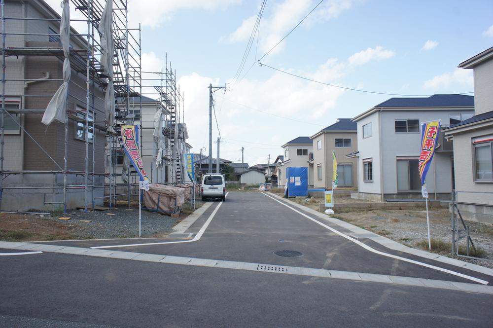 Local appearance photo. Local (10 May 2013) Shooting