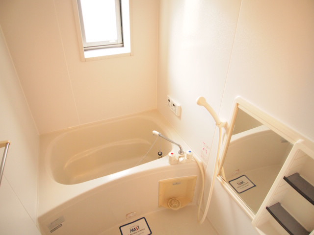 Bath. Easy bathroom ventilation with windows. 
