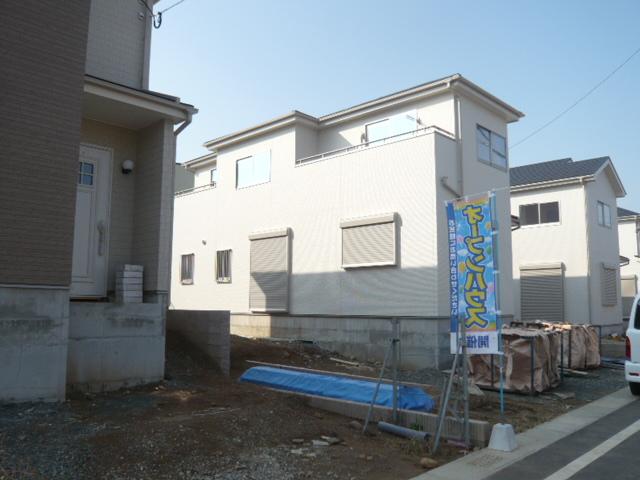 Local appearance photo. Local (10 May 2013) Shooting