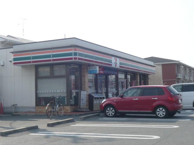 Convenience store. 728m to Seven-Eleven Maehara fire ant shop