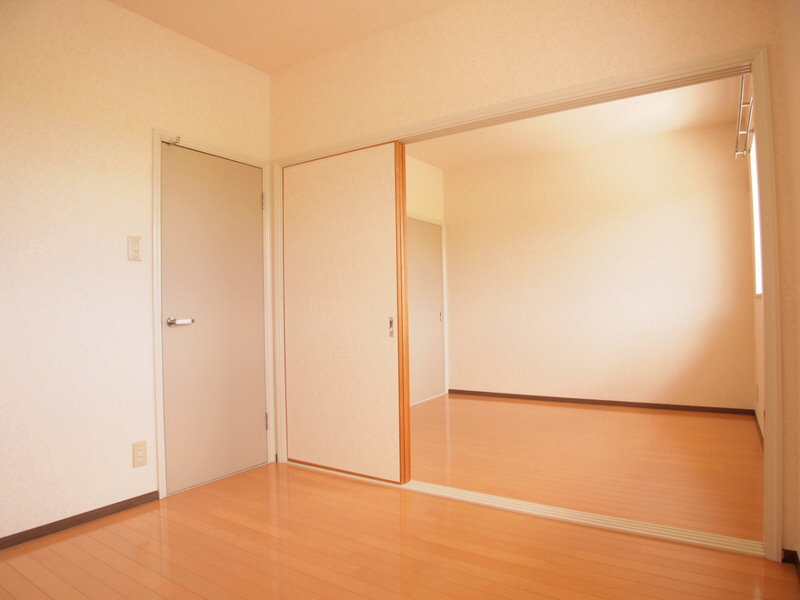 Other room space.  ※ Photo By room