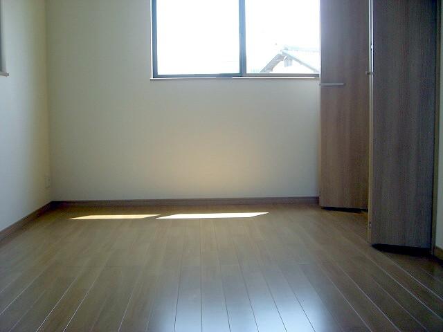 Non-living room. Room (August 2013) Shooting