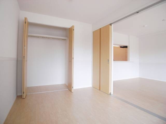 Other room space. Spacious 3LDK of all flooring