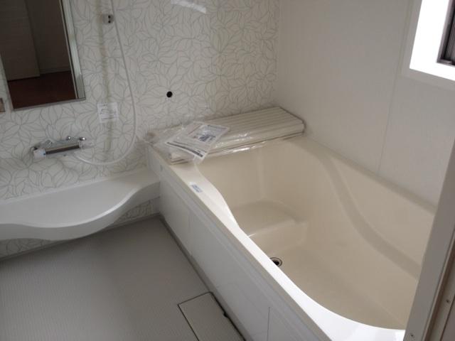 Bathroom. Indoor (11 May 2013) Shooting