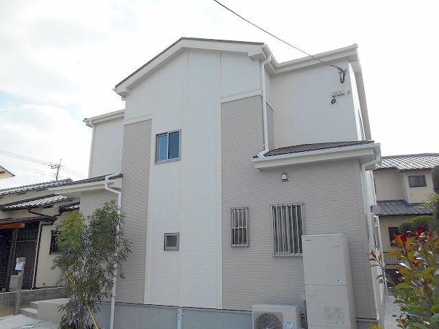 Local appearance photo. local