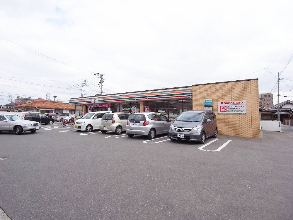 Convenience store. Seven-Eleven Kasuga Noborimachi store up (convenience store) 441m