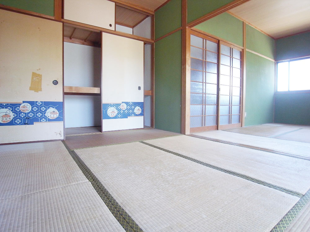 Other room space. Tatami will be clean at the end