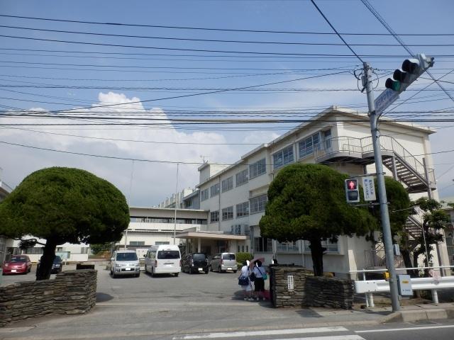 Other local. Kasugahigashi junior high school