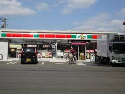 Convenience store. Thanks Kasuga Sakuragaoka eight-chome up (convenience store) 156m