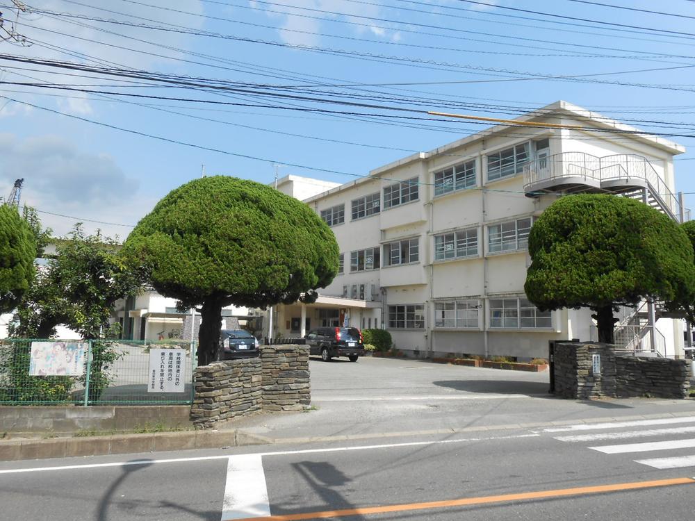 Junior high school. 1175m to Kasuga Municipal Kasugahigashi junior high school
