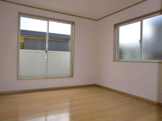 Non-living room. Bright 2 Kaiyoshitsu