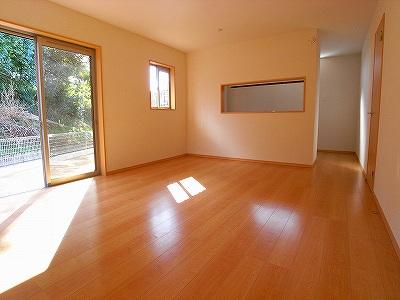 Living. ※ The photograph is a property of the same manufacturer and construction.