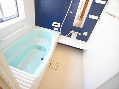 Bathroom. ※ The photograph is a property of the same manufacturer and construction.