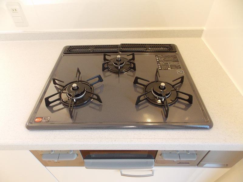 Kitchen. It is gas specification! Firepower also strongly, Stir-fry, such as fried rice ・ Others will show their ability in a variety of dishes! ! (^_^) /